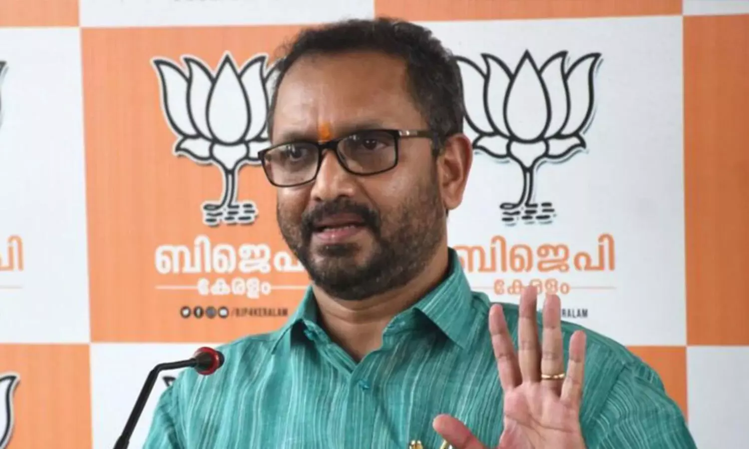 ​പാലക്കാട് സീറ്റിൽ കോൺഗ്രസ് റോബർട്ട് വദ്രയെ മത്സരിപ്പിക്കണം; പരിഹസിച്ച് കെ.സുരേന്ദ്രൻ