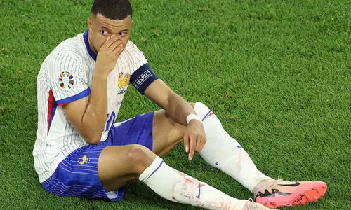 എംബാപ്പക്ക് പരിക്ക്; നെതർലാൻഡ്സിനെതിരായ മത്സരം നഷ്ടമായേക്കും