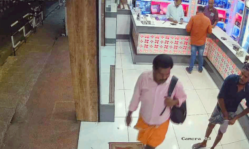 Murder of native of Tamil Nadu