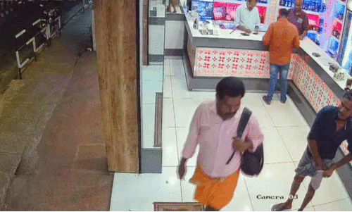 Murder of native of Tamil Nadu