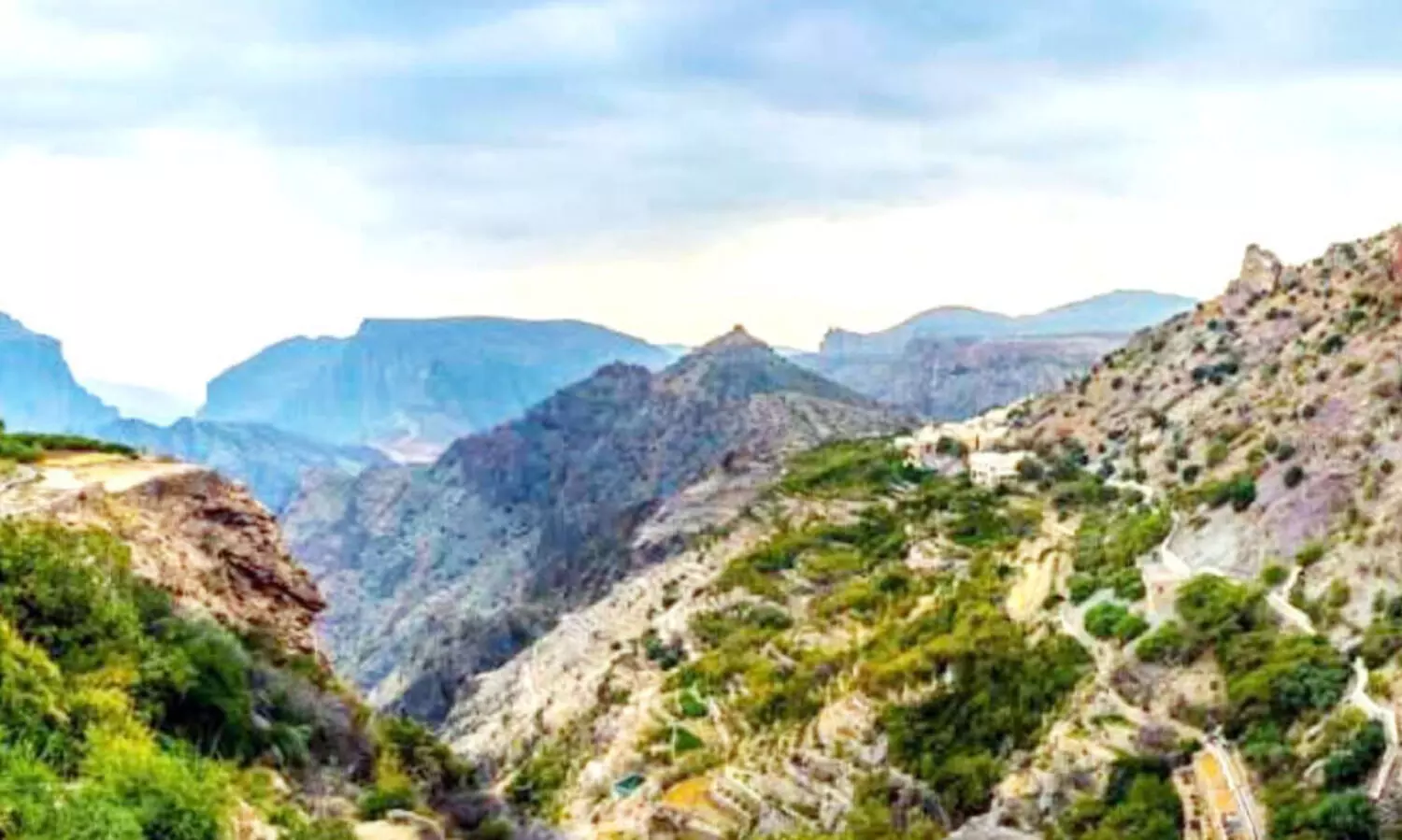 സ​ഞ്ചാ​രി​ക​ളെ ആ​ക​ർ​ഷി​ക്കാ​ൻ ‘ജ​ബ​ൽ അ​ഖ്​​ദ​ർ സ​മ്മ​ർ’ ജൂ​ൈല 18 മു​ത​ൽ