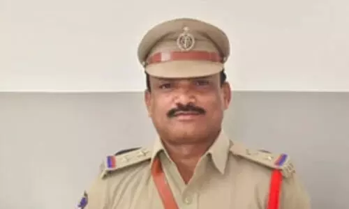 വനിതകോൺസ്റ്റബിളിനെ തോക്കിൻമുനയിൽ നിർത്തി ബലാത്സംഗം ചെയ്ത തെലങ്കാന എസ്.ഐ അറസ്റ്റിൽ