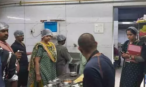 ഓപറേഷന്‍ ലൈഫ്: രണ്ട് ദിവസം കൊണ്ട് 90 കടകളുടെ പ്രവര്‍ത്തനം നിര്‍ത്തിവെപ്പിച്ചു