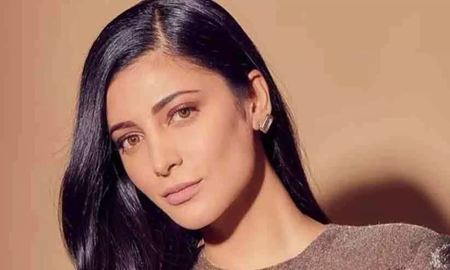 Fan asks Shruti Haasan to ‘say something in South Indian accent’, actor hits back