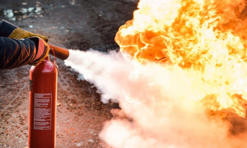 ജ​ഹ്‌​റ​യി​ൽ വീ​ട്ടി​ൽ തീ​പി​ടി​ത്തം