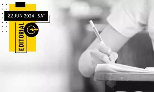 കാ​വി​യ​ണി​ഞ്ഞ അ​ഴി​മ​തി​പ്പ​രീ​ക്ഷ​ക​ൾ