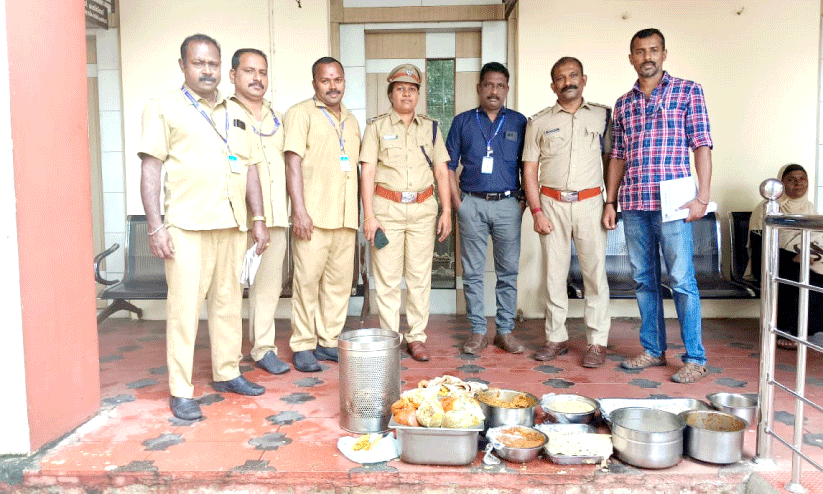 കോട്ടയത്ത് ഹോട്ടലുകളിലും ബേക്കറികളിലും പരിശോധന; കാശ് തരുന്നതല്ലേ, നല്ല ഭക്ഷണം കൊടുത്തൂടേ!... കോട്ടയത്ത് ഹോട്ടലുകളിലും ബേക്കറികളിലും പരിശോധന; കാശ് തരുന്നതല്ലേ, നല്ല ഭക്ഷണം കൊടുത്തൂടേ!...