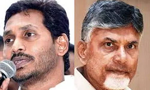 ഏകാധിപതിയെ പോലെ പ്രവർത്തിക്കുന്നു; ഓഫിസ് പൊളിക്കലിൽ ചന്ദ്രബാബു നായിഡുവിനെതിരെ ജഗൻ മോഹൻ