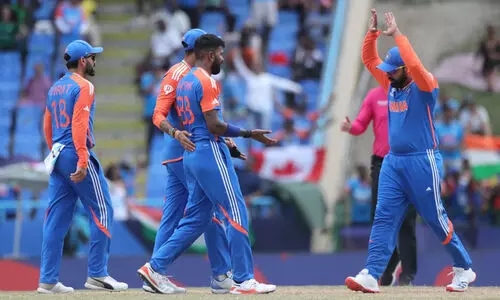 ബംഗ്ലാദേശിനെയും വീഴ്ത്തി ഇന്ത്യ സെമിക്കരികെ; ജയം 50 റൺസിന്