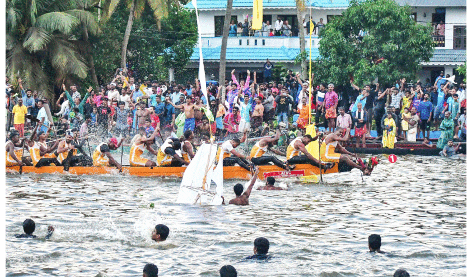 Champakulam moolam Vallam kali