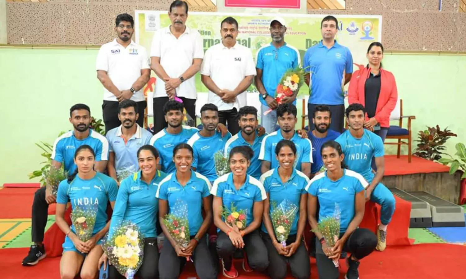 ഒളിമ്പിക്സ് മെഡൽ പ്രതീക്ഷകളുമായി റിലേ ടീമുകൾ യാത്ര തിരിച്ചു