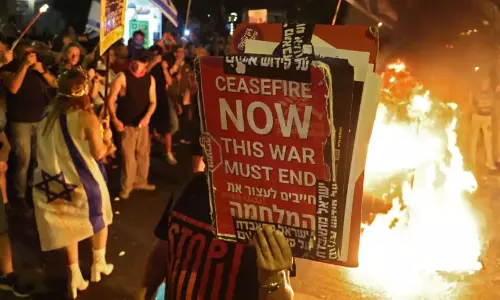 പ്രതിഷേധ ചൂടറിഞ്ഞ് നെതന്യാഹു; ഇസ്രായേലിൽ വമ്പൻ യുദ്ധവിരുദ്ധ റാലി