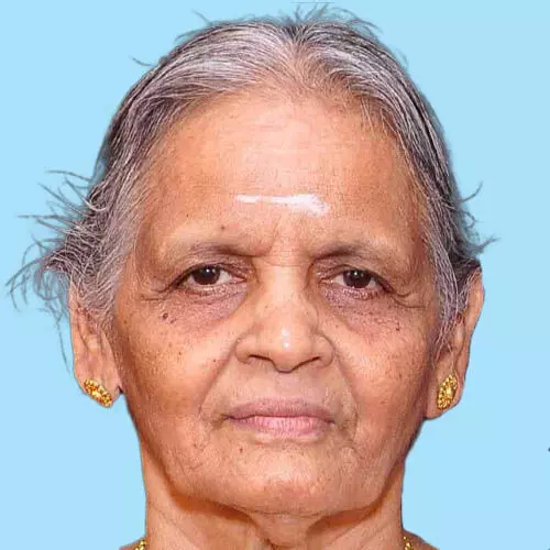 ദേ​വ​കി അ​മ്മ