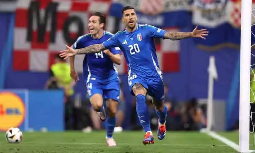 അവിശ്വസനീയ തിരിച്ചുവരവിൽ ക്രോട്ടുവീര്യം ചോർന്നു;  അസൂറിപ്പട പ്രീക്വാർട്ടറിൽ, ഗ്രൂപ്പ് ചാമ്പ്യന്മാരായി സ്പെയിനും