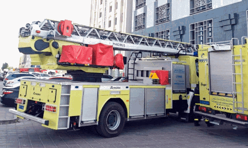 ഗാലയിൽ കെട്ടിടത്തിന് തീപിടിച്ചു; 80 പേരെ ഒഴിപ്പിച്ചു ഗാലയിൽ കെട്ടിടത്തിന് തീപിടിച്ചു; 80 പേരെ ഒഴിപ്പിച്ചു