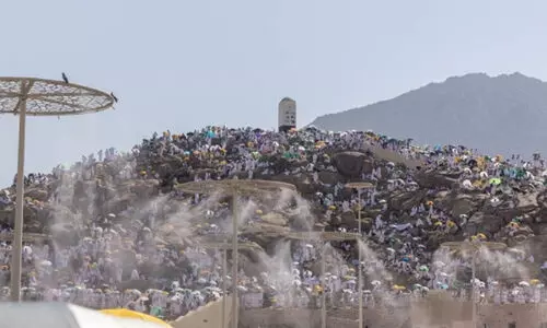 ഹജ്ജിനിടെ ആകെ മരണം 1301; മരിച്ചവരിൽ കൂടുതലും അനധികൃത തീർഥാടകരെന്ന് അധികൃതർ