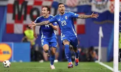 അവിശ്വസനീയ തിരിച്ചുവരവിൽ ക്രോട്ടുവീര്യം ചോർന്നു;  അസൂറിപ്പട പ്രീക്വാർട്ടറിൽ, ഗ്രൂപ്പ് ചാമ്പ്യന്മാരായി സ്പെയിനും