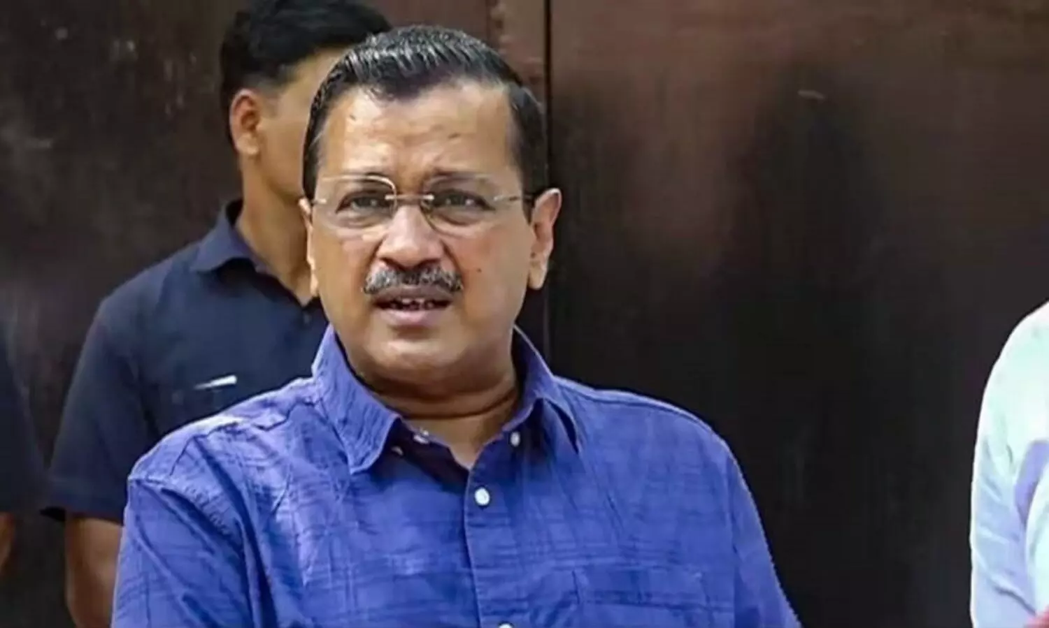 മദ്യനയ അഴിമതി കേസിൽ സുപ്രീംകോടതി ജാമ്യാപേക്ഷ പരിഗണിക്കാനിരിക്കെ കെജ്രിവാളിനെ അറസ്റ്റ് ചെയ്ത് സി.ബി.ഐ