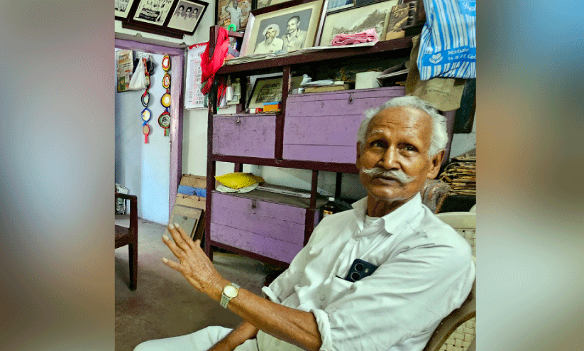 അടിയന്തരാവസ്ഥക്കാലത്തെ പൊലീസ് ഭീകരത; കനലെരിയുന്ന ഓർമകളിൽ വാസുവേട്ടൻ അടിയന്തരാവസ്ഥക്കാലത്തെ പൊലീസ് ഭീകരത; കനലെരിയുന്ന ഓർമകളിൽ വാസുവേട്ടൻ