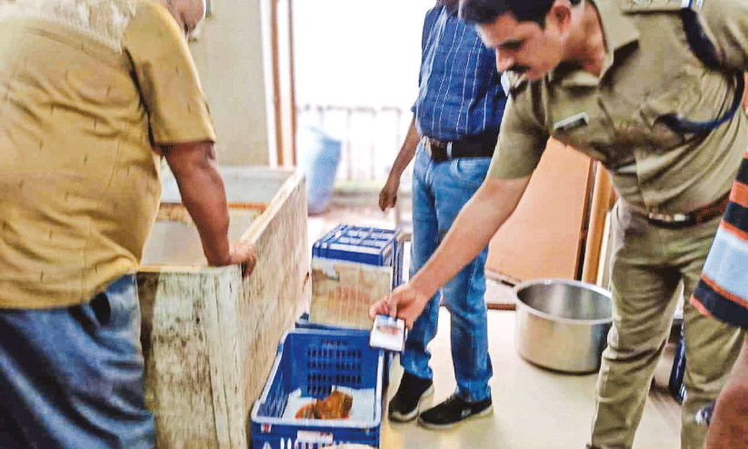 Inspection of hotels in Shoranur Municipality Inspection of hotels in Shoranur Municipality