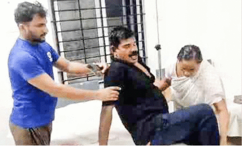 സ്പീഡ്​ ബോട്ടുകാരുടെ തർക്കം: ജീവനക്കാരനെ ക്രൂരമായി മർദിച്ചതായി പരാതി