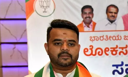 പ്രജ്വൽ രേവണ്ണക്കെതിരെ ഒരു ലൈംഗികാതിക്രമ കേസ് കൂടി രജിസ്റ്റർ ചെയ്തു; മുൻ ബി.ജെ.പി എം.എൽ.എയും പ്രതി