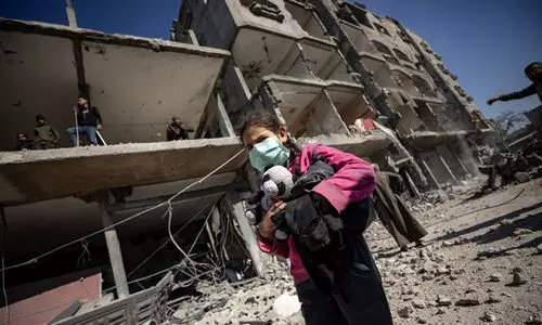 വെടിനിർത്തൽ നിർദേശം അംഗീകരിച്ച് ഹമാസ്; വീ​ണ്ടും തി​ര​ക്കി​ട്ട നീ​ക്ക​ങ്ങ​ൾ