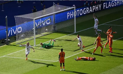 ഡച്ച് പടയെ തുരത്തി; ഗ്രൂപ്പ് ചാമ്പ്യന്മാരായി ഓസ്ട്രിയ പ്രീക്വാർട്ടറിൽ