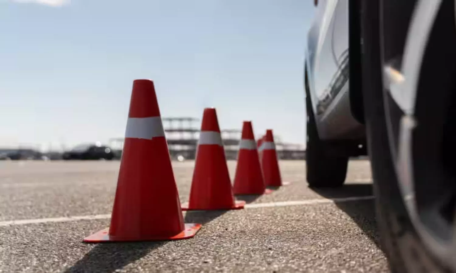 ഡ്രൈവിങ് ടെസ്റ്റ്: അയഞ്ഞ് മോട്ടോർ വാഹനവകുപ്പ്; ഇൻസ്ട്രക്ടർമാർ ഗ്രൗണ്ടിൽ വരേണ്ട