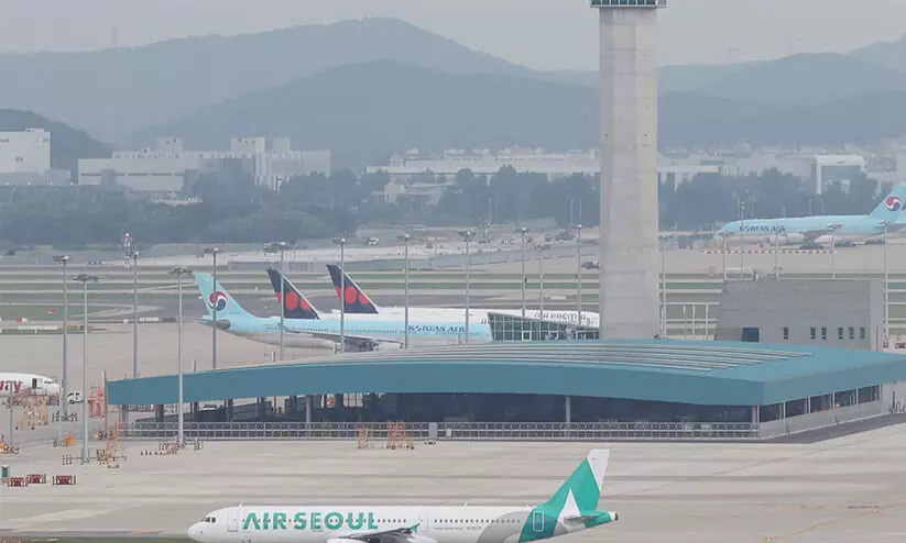 മാലിന്യങ്ങൾ നിറച്ച ബലൂണുകൾ പറത്തി ഉത്തരകൊറിയ; ദക്ഷിണകൊറിയൻ വിമാനത്താവളത്തിന്റെ പ്രവർത്തനം തടസപ്പെട്ടു