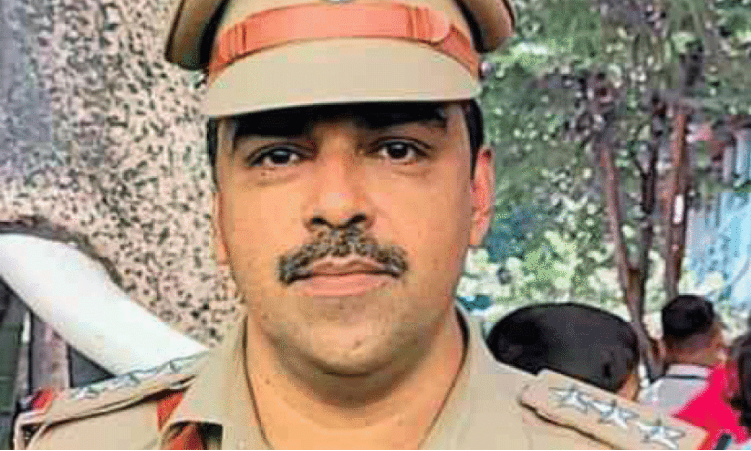 എം.​പി ആ​സാ​ദ്