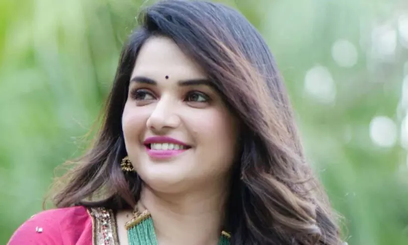 pavithra gowda 98798