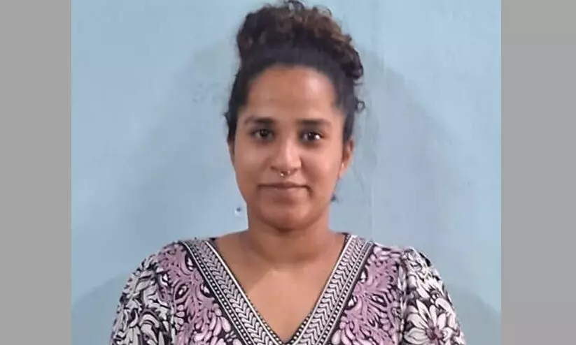 രണ്ട് കോടിയുടെ ലഹരിമരുന്ന് വേട്ട; ഒരു യുവതി കൂടി പിടിയിലായി രണ്ട് കോടിയുടെ ലഹരിമരുന്ന് വേട്ട; ഒരു യുവതി കൂടി പിടിയിലായി