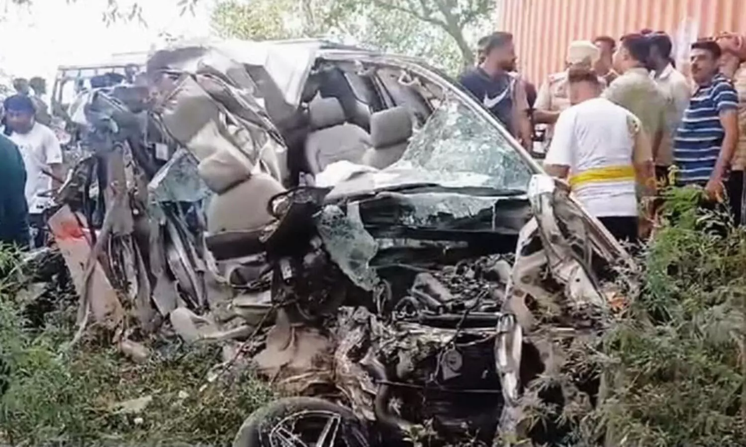 പഞ്ചാബിലെ ഹോഷിയാർപൂരിൽ കാറും ട്രക്കും കൂട്ടിയിടിച്ചു: നാലുപേർ മരിച്ചു