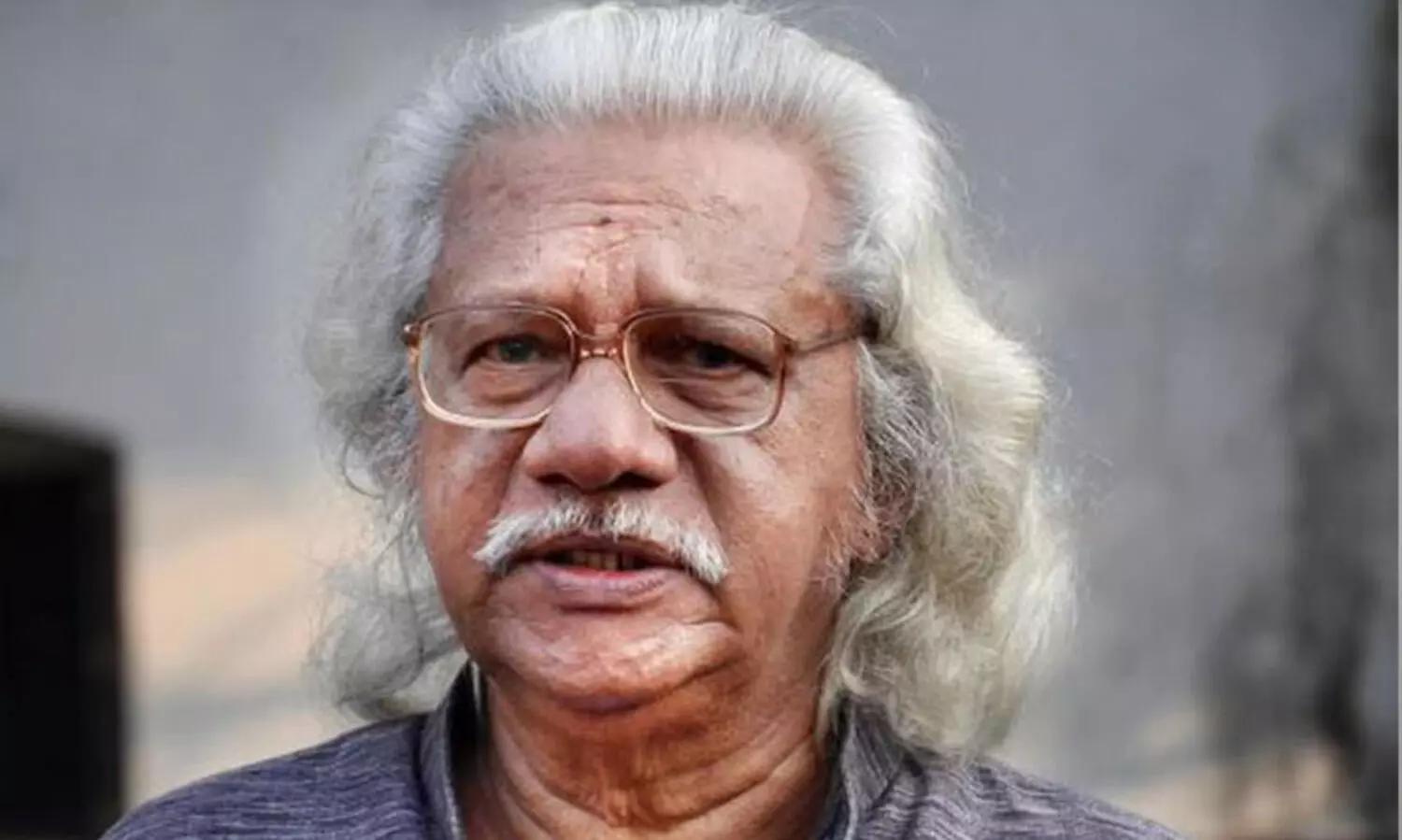 ജനാധിപത്യം സംരക്ഷിക്കാൻ കലാകാരൻമാർ രംഗത്തിറങ്ങണമെന്ന് അടൂർ ഗോപാലകൃഷ്ണൻ