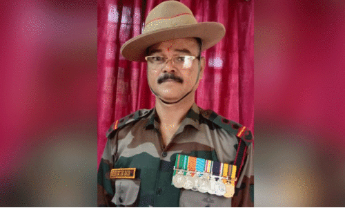 റി​ട്ട. സു​ബേ​ദാ​ര്‍ ശ്രീ​ക​ണ്ഠ​ന്‍ നാ​യ​ര്‍