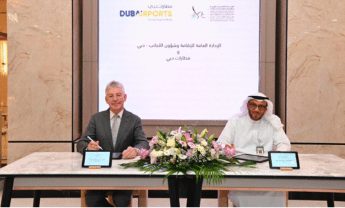 GDRFA Dubai Medhavi Lt Gen Muhammad Ah Mad Al Marri and Dubai Airports CEO Paul Griffiths in agreement Signing GDRFA Dubai Medhavi Lt Gen Muhammad Ah Mad Al Marri and Dubai Airports CEO Paul Griffiths in agreement Signing