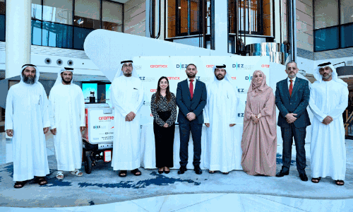 Multi-cabin robot for delivery services