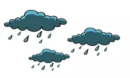 വെള്ളപ്പൊക്കം പതിവായി; മഴപ്പേടിയിൽ പന്തളം