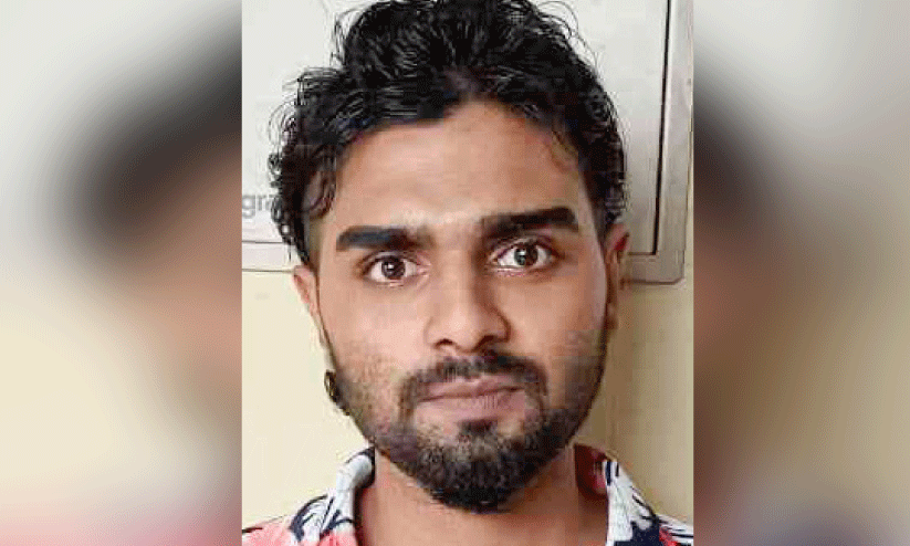 ജിൻഷാദ് ജിൻഷാദ്