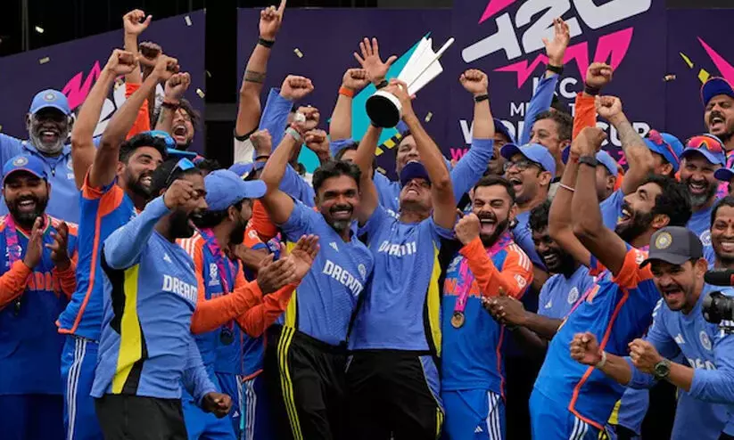 കരീബിയയിലെ തോൽവിക്ക് കരീബിയയിൽ കണക്കുതീർത്ത് ദ്രാവിഡ്; അഭിനന്ദനവുമായി സചിനും