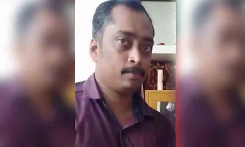 സ്വർണക്കടത്ത് ക്വട്ടേഷൻ സംഘവുമായി ബന്ധം: ബ്രാഞ്ച് അംഗത്തെ പുറത്താക്കി സി.പി.എം സ്വർണക്കടത്ത് ക്വട്ടേഷൻ സംഘവുമായി ബന്ധം: ബ്രാഞ്ച് അംഗത്തെ പുറത്താക്കി സി.പി.എം
