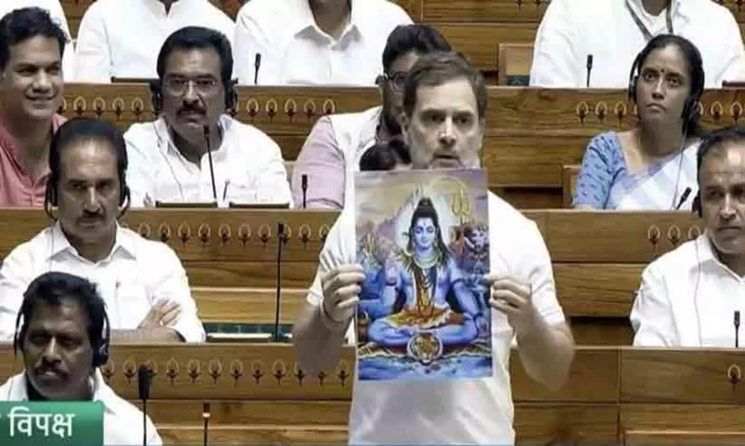 ​ഹിന്ദു വെറുപ്പ് പറയില്ല, അക്രമത്തിൽ ഏർപ്പെടില്ല, നിങ്ങൾ ഹിന്ദുവല്ല’ -ബി.ജെ.പിക്കെതിരെ സഭയിൽ ആഞ്ഞടിച്ച് രാഹുൽ ഗാന്ധി