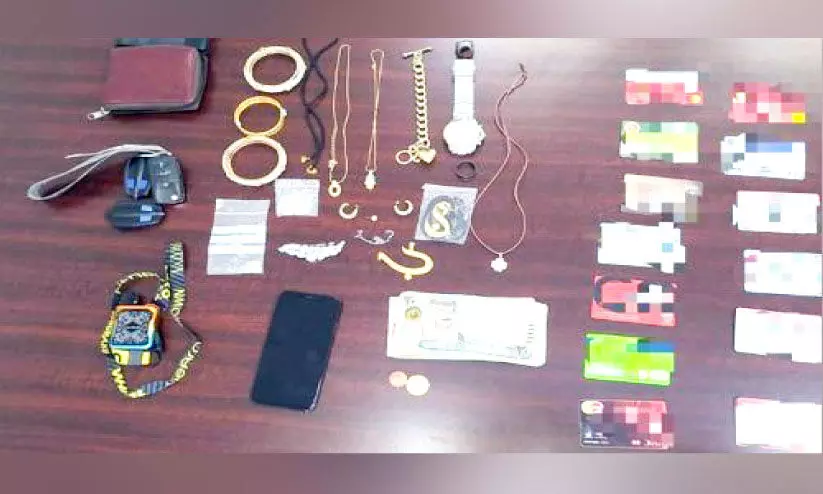 10,000 ദിനാറിന്റെ സ്വർണാഭരണ മോഷണം; യുവാവ് പിടിയിൽ 10,000 ദിനാറിന്റെ സ്വർണാഭരണ മോഷണം; യുവാവ് പിടിയിൽ