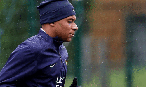 കി​ലി​യ​ൻ എം​ബാ​പ്പെ