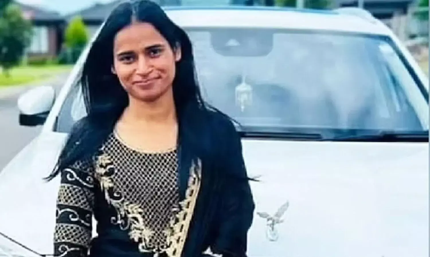 നാല് വർഷത്തിന് ശേഷം നാട്ടിലേക്ക് മടങ്ങവേ ഇന്ത്യൻ യുവതി ആസ്ട്രേലിയയിൽ വിമാനത്തിൽ മരിച്ചു