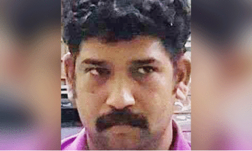 ര​തീ​ഷ്