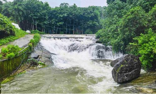 Melaruvi waterfall,