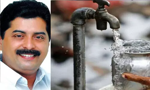 കൊച്ചിയിലെ കുടിവെള്ള വിതരണം : സ്വകാര്യ കമ്പനിക്ക് കരാർ നൽകിയത് 798.13 കോടി രൂപക്കെന്ന്    റോഷി അഗസ്റ്റിൻ