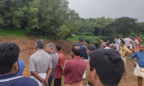 സുഹൃത്തിന്റെ വീട്ടിലെത്തിയ രണ്ട് പെൺകുട്ടികളെ പുഴയിൽ കാണാതായി